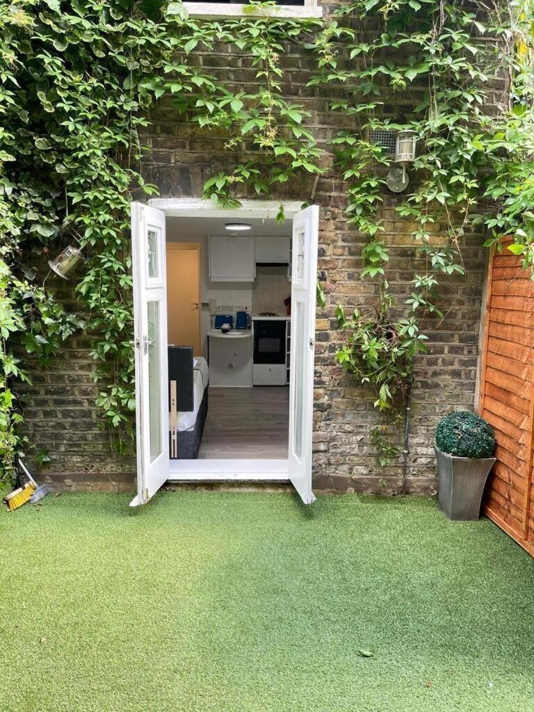Portobello Road Artistic Studios 'Budget' Londra Exterior foto