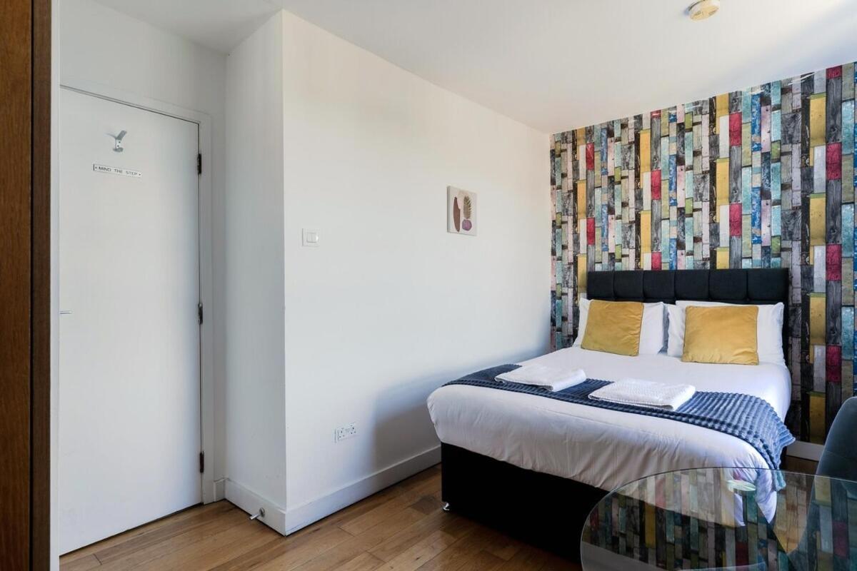 Portobello Road Artistic Studios 'Budget' Londra Cameră foto