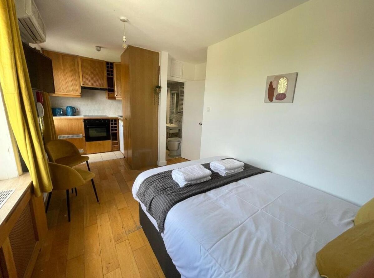 Portobello Road Artistic Studios 'Budget' Londra Cameră foto