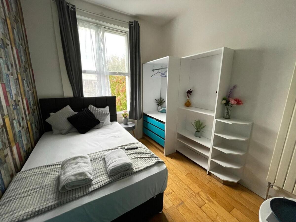 Portobello Road Artistic Studios 'Budget' Londra Cameră foto