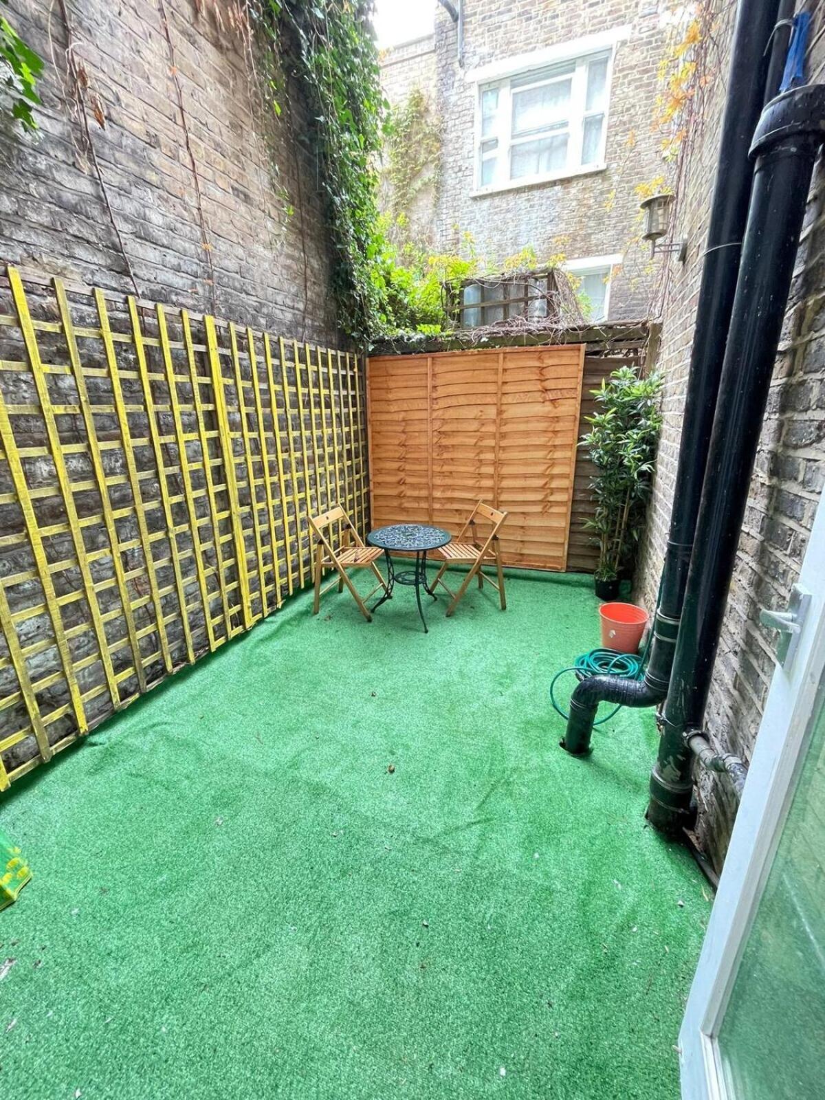 Portobello Road Artistic Studios 'Budget' Londra Cameră foto